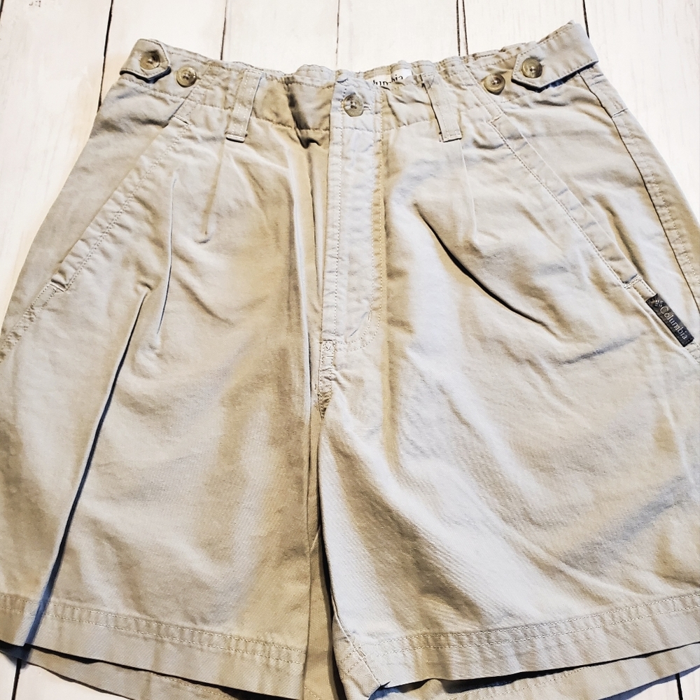 Columbia Sportswear Khaki Shorts Size 8